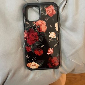 It’s a white and gold iPhone 11pro case